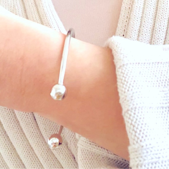 Timeless Silver Bangle Bracelet - Picture 2 of 4